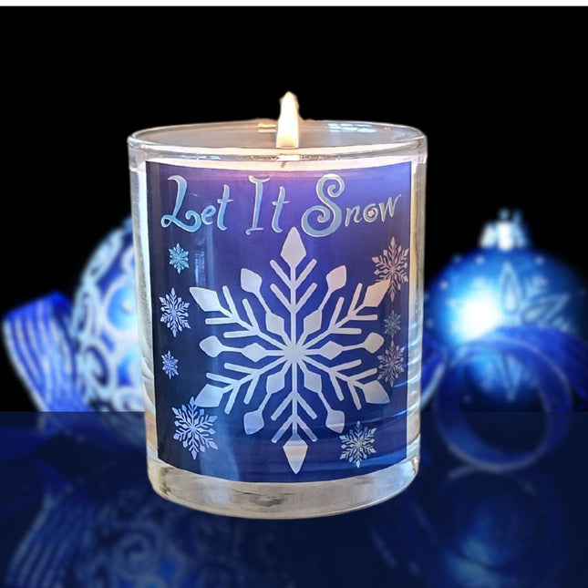 The Quaver&Lyric Christmas Scented Candle comes in a Let It Snow design glass container, making it the perfect festive home decor or gift for the holiday season.